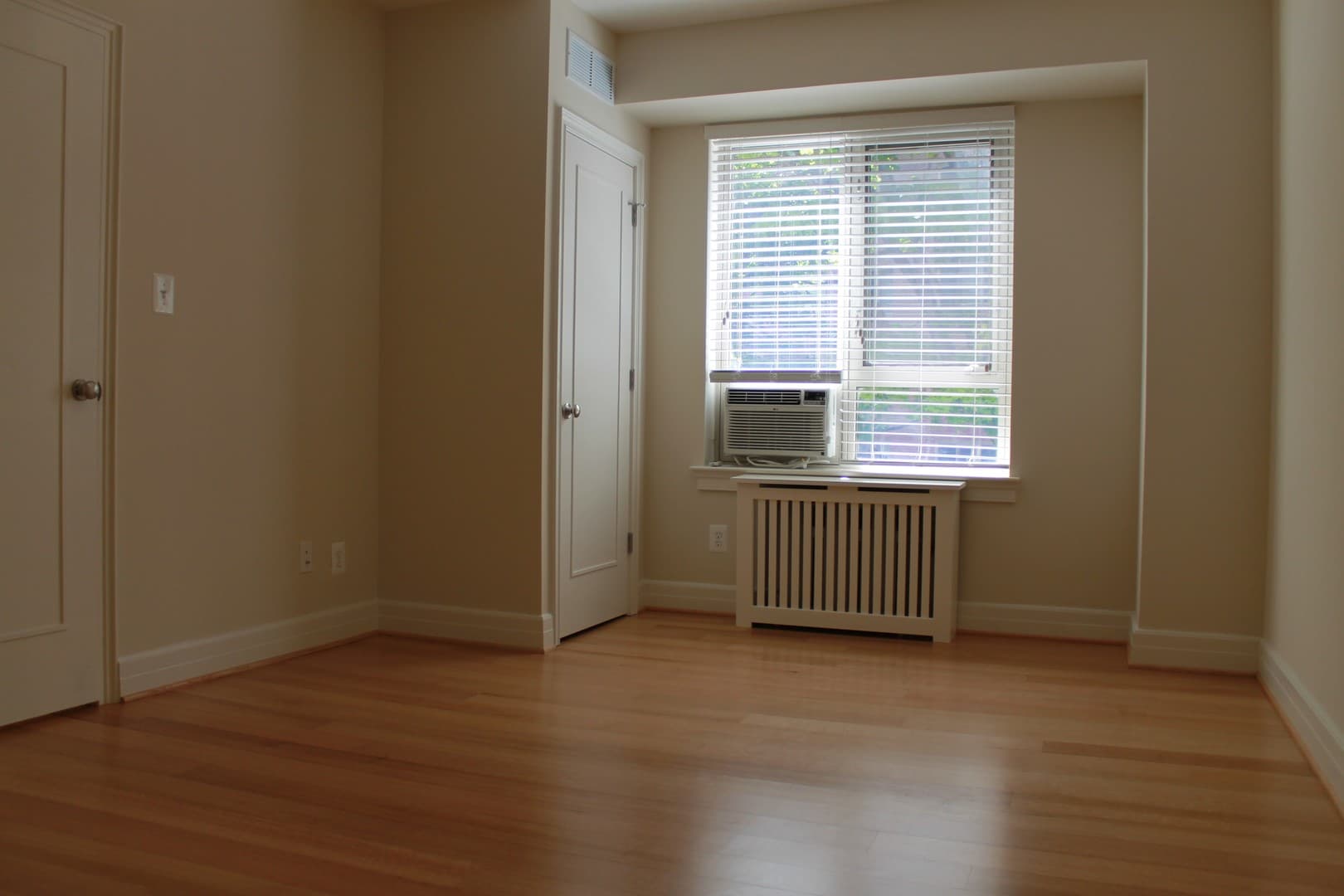 Washington Apartment: 2745 29th Street, NW