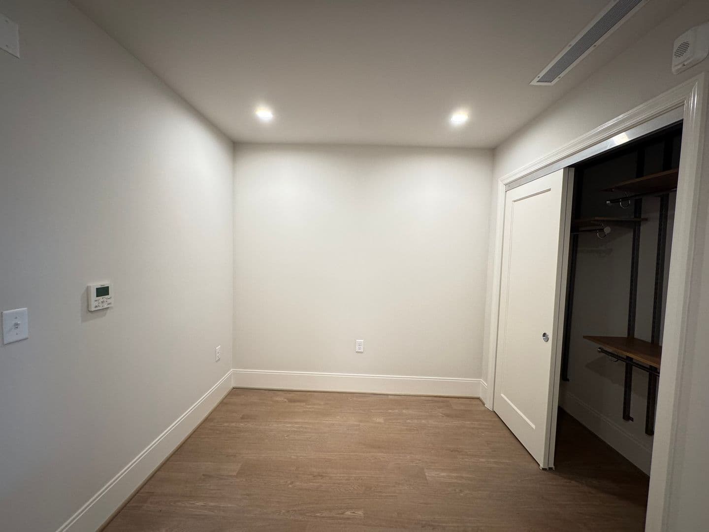 Washington Apartment: 3220 Prospect Street, NW
