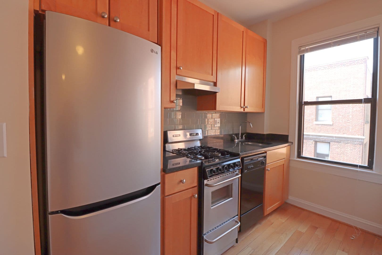 Washington Apartment: 1825-1833 New Hampshire Avenue, NW