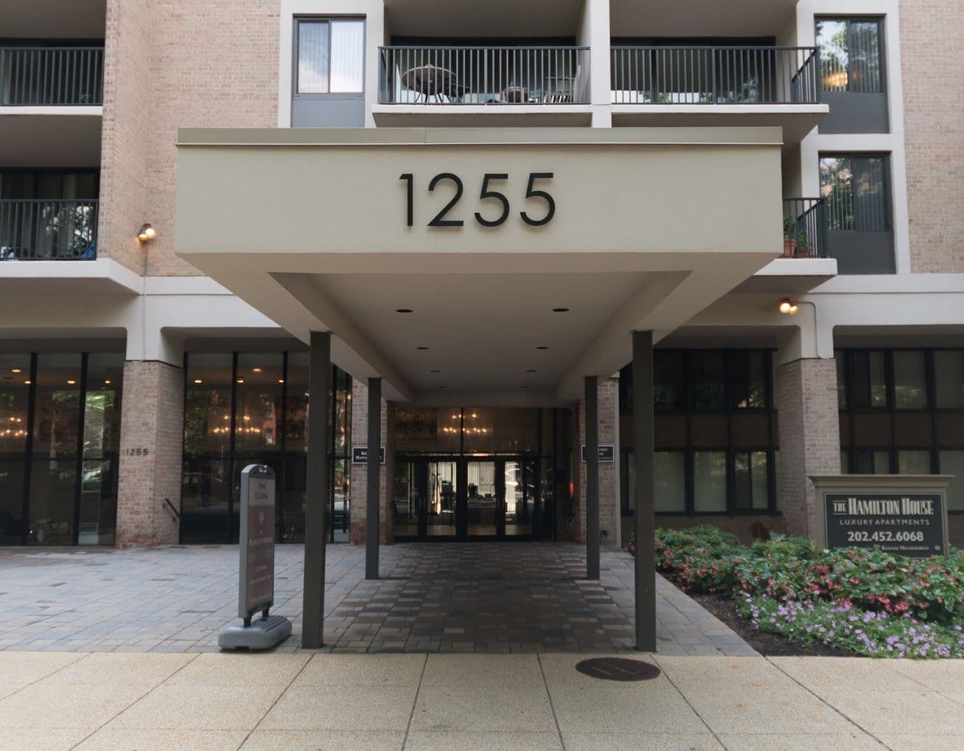 Washington Apartment: 1255 New Hampshire Avenue