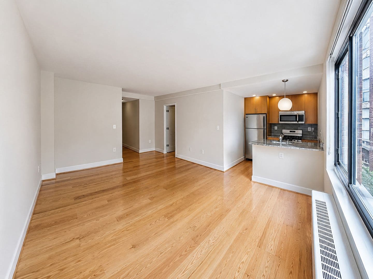 Washington Apartment: 1255 New Hampshire Avenue