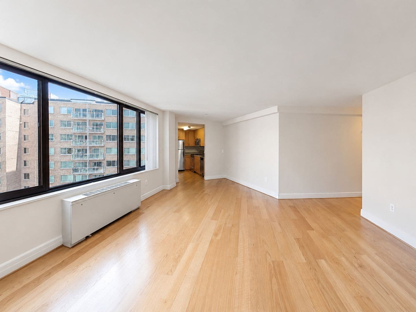 Washington Apartment: 1255 New Hampshire Avenue