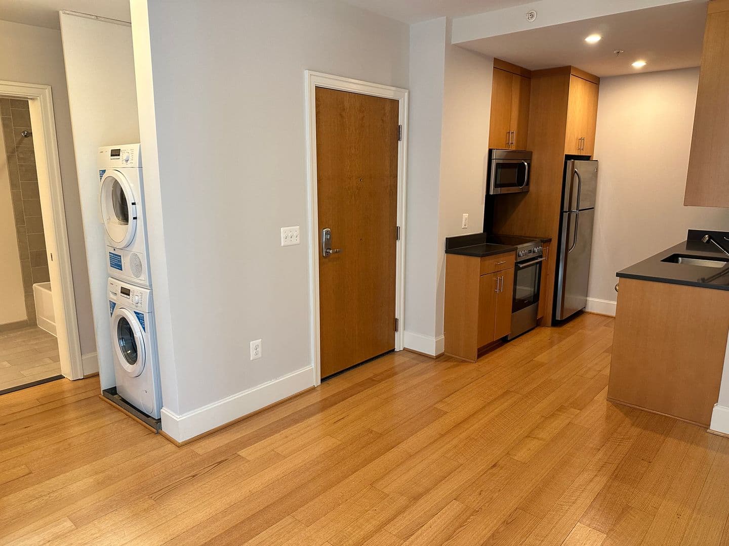 Washington Apartment: 1355 17th Street, NW
