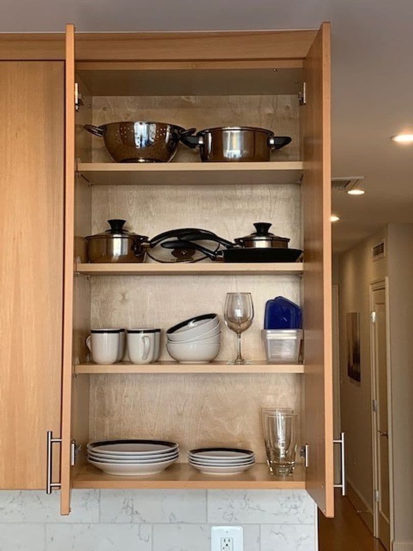 Washington Apartment: 1355 17th Street, NW