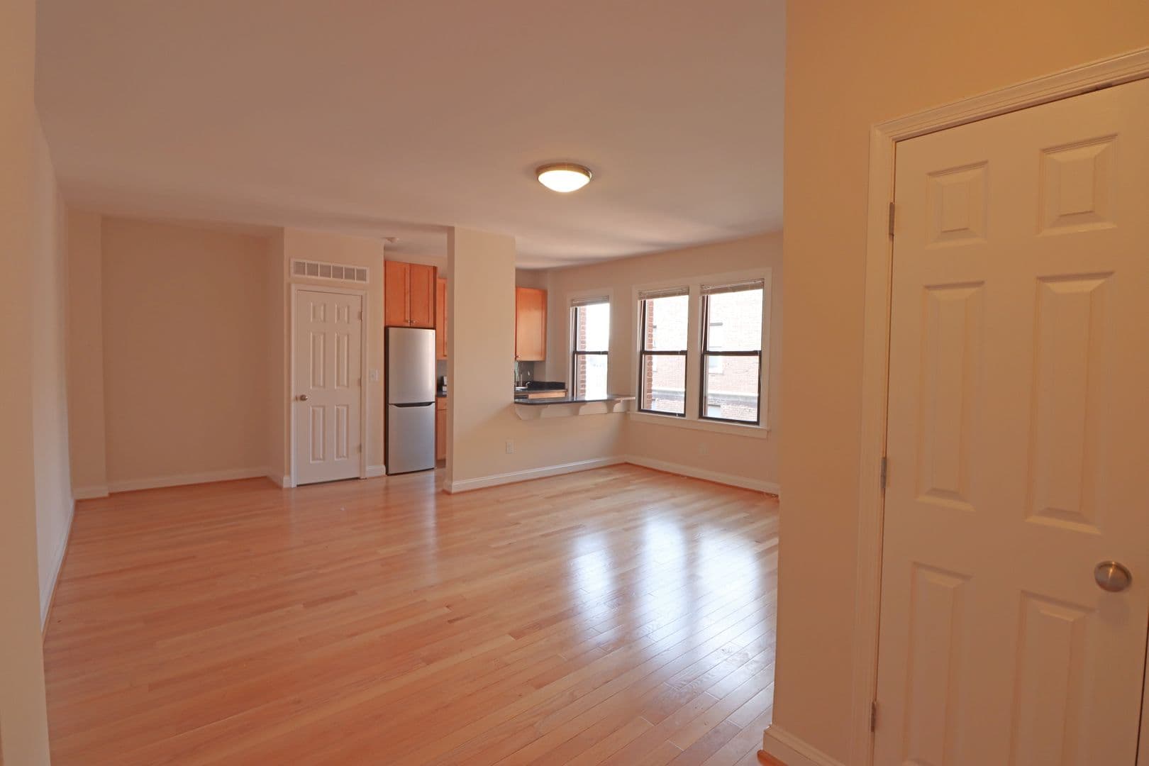 Washington Apartment: 1825-1833 New Hampshire Avenue, NW