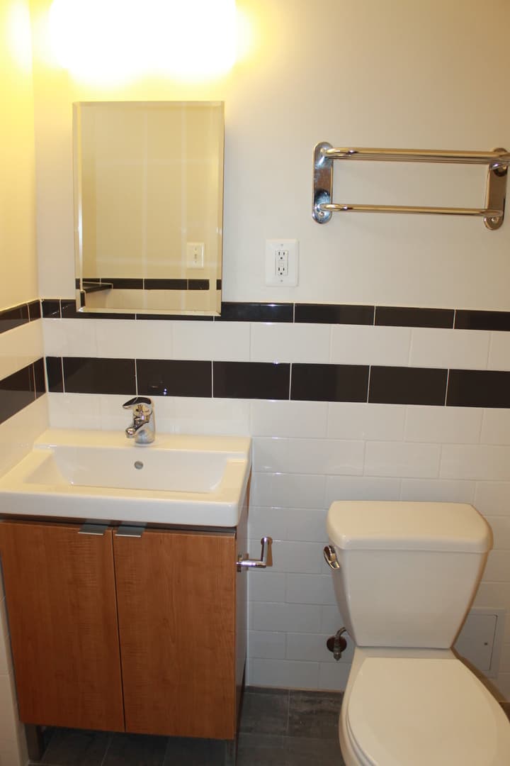Washington Apartment: 2000 Connecticut Avenue, NW