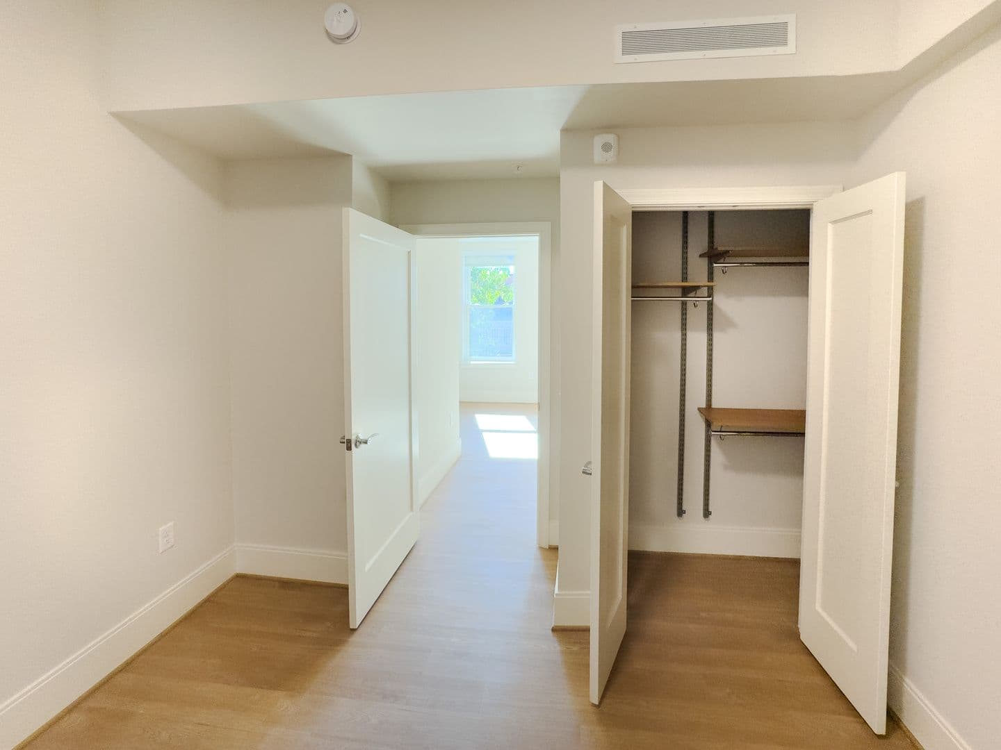 Washington Apartment: 3220 Prospect Street, NW