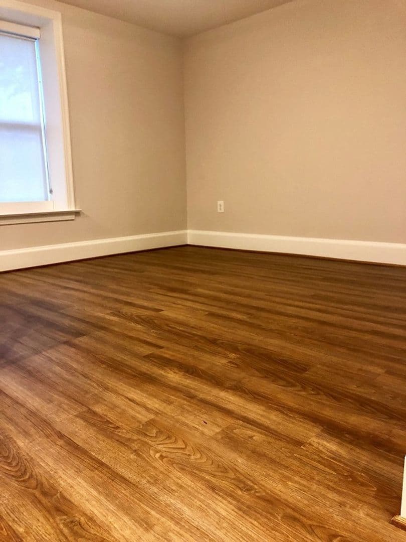 Washington Apartment: 1712 17th Street, NW