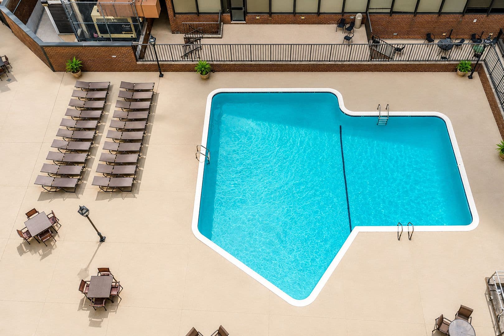 Washington Apartment: 1255 New Hampshire Avenue