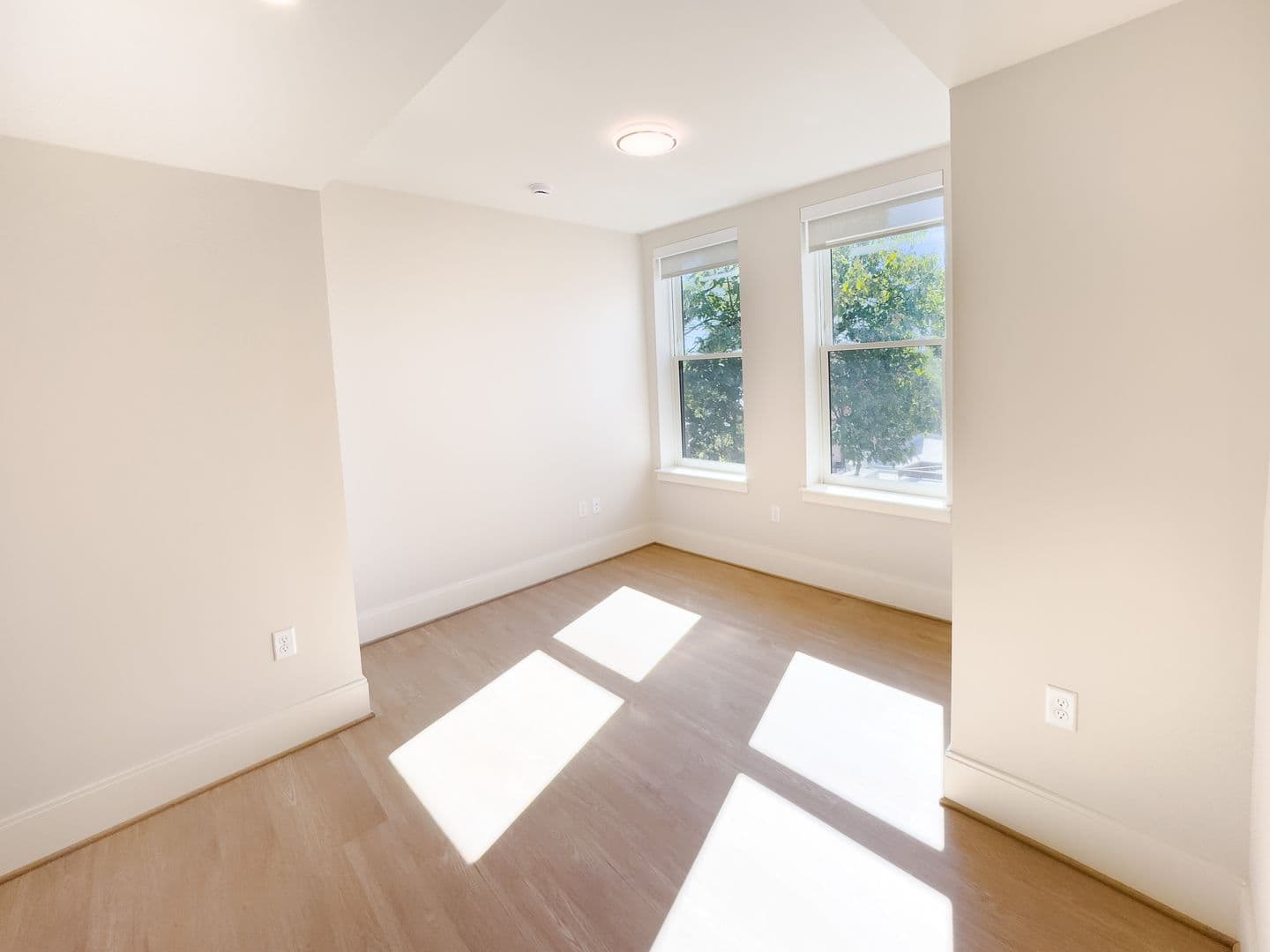 Washington Apartment: 3220 Prospect Street, NW
