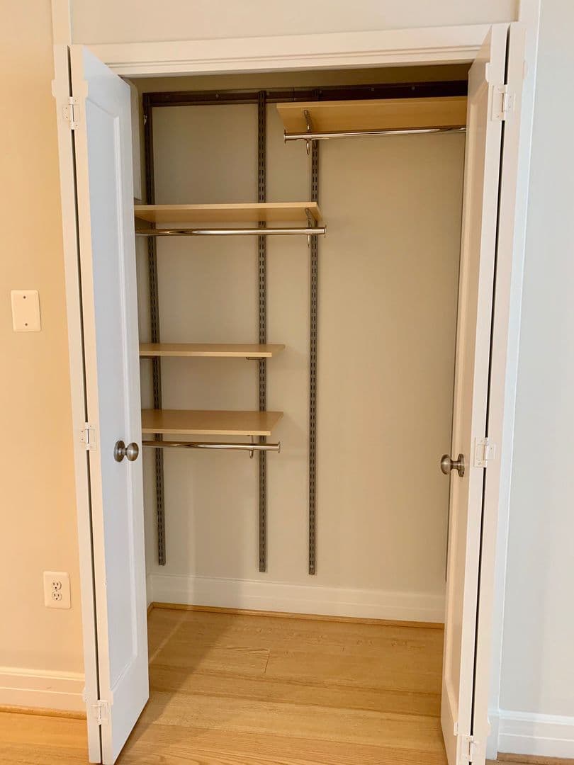Washington Apartment: 1255 New Hampshire Avenue