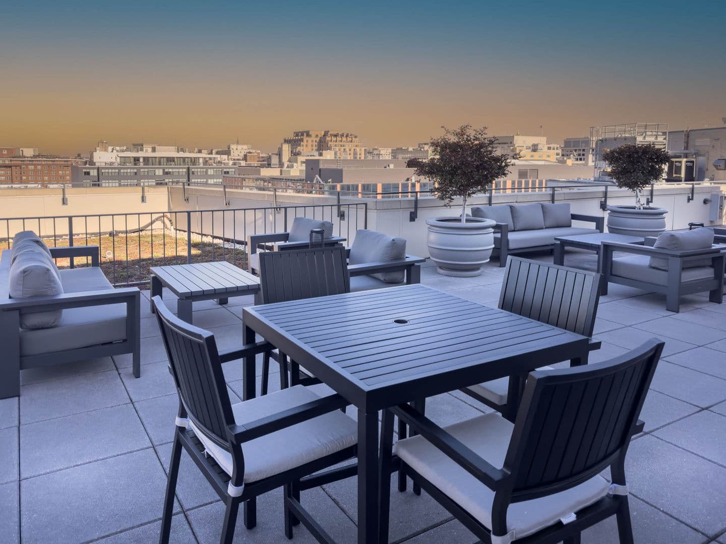 Washington Apartment: 1355 17th Street, NW