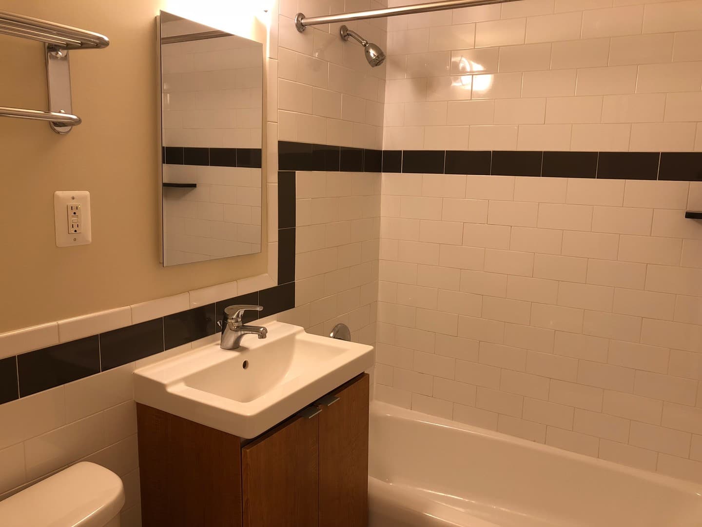 Washington Apartment: 1255 New Hampshire Avenue