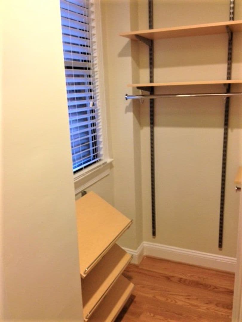 Washington Apartment: 1825-1833 New Hampshire Avenue, NW