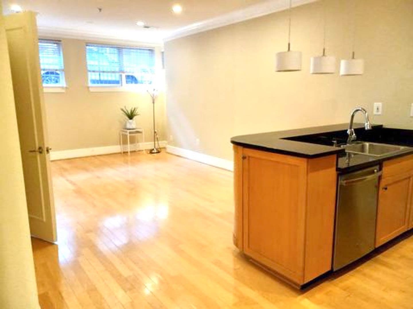 Washington Apartment: 1515 O Street, NW