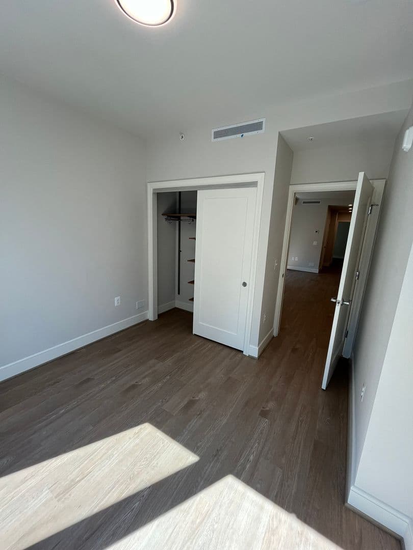 WASHINGTON Apartment: 1650 O STREET, NW