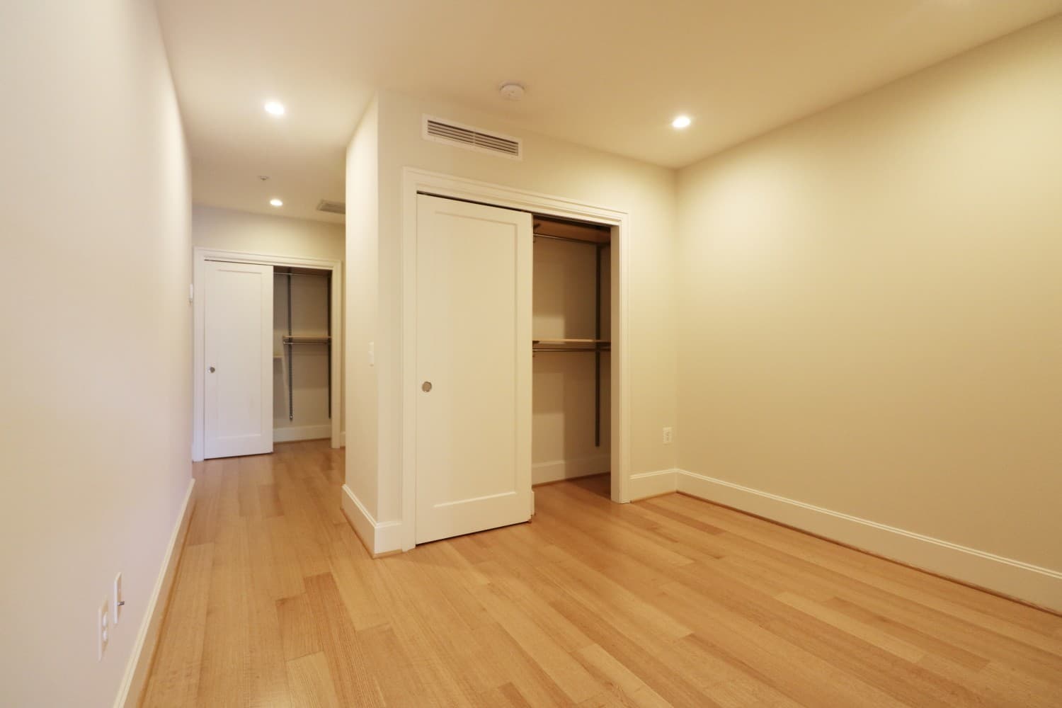 Washington Apartment: 1919 14th Street, NW