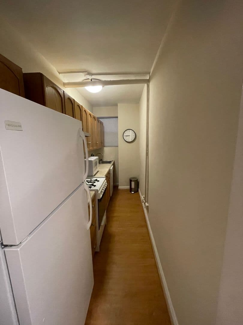 Washington Apartment: 1825-1833 New Hampshire Avenue, NW