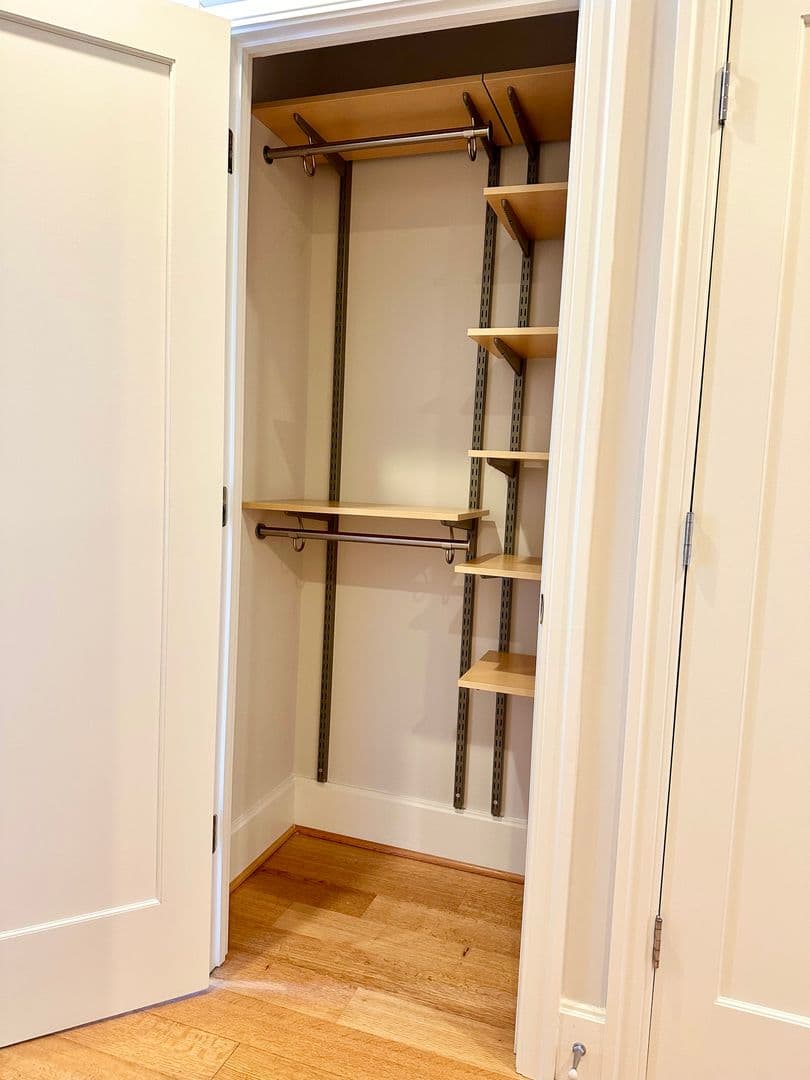 Washington Apartment: 1355 17th Street, NW