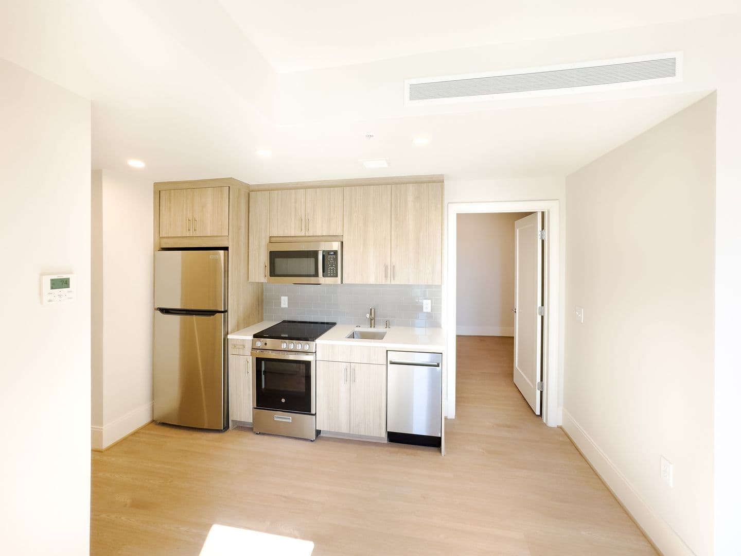 Washington Apartment: 3220 Prospect Street, NW