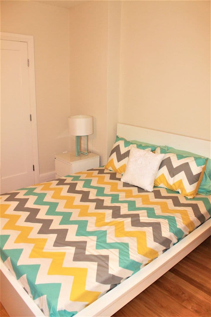 Washington Apartment: 2000 Connecticut Avenue, NW