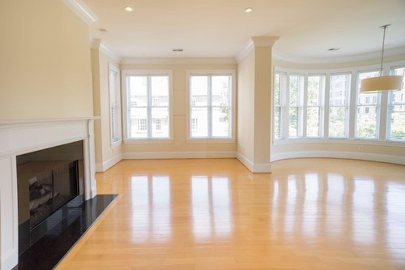 Washington Apartment: 1640 16th Street, NW