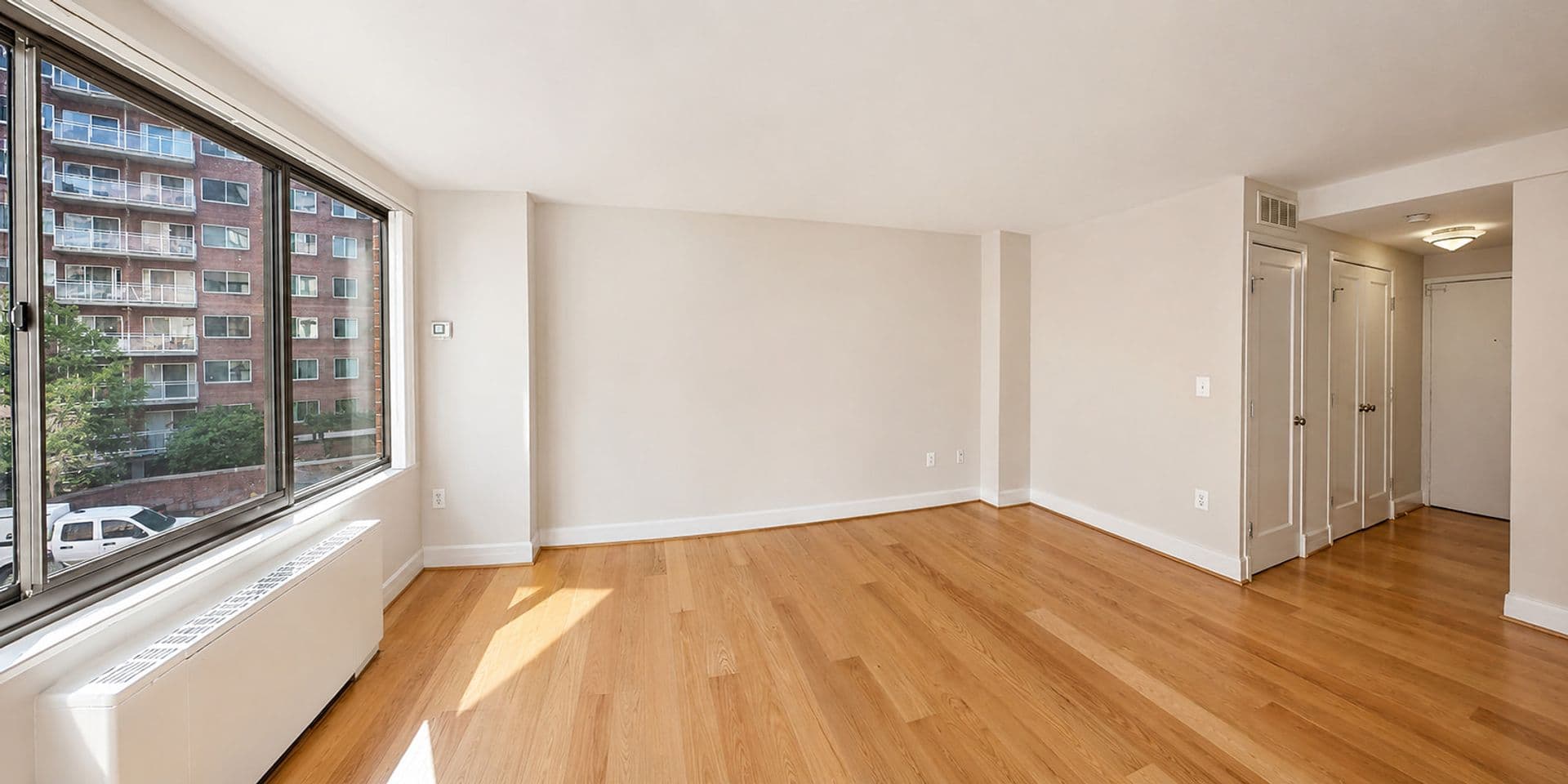 Washington Apartment: 1255 New Hampshire Avenue