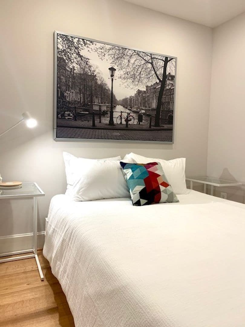 Washington Apartment: 1355 17th Street, NW