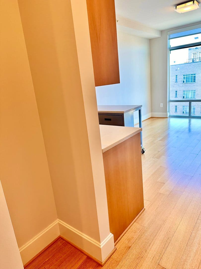 Washington Apartment: 1355 17th Street, NW