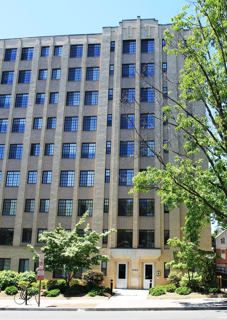 Washington Apartment: 2000 Connecticut Avenue, NW