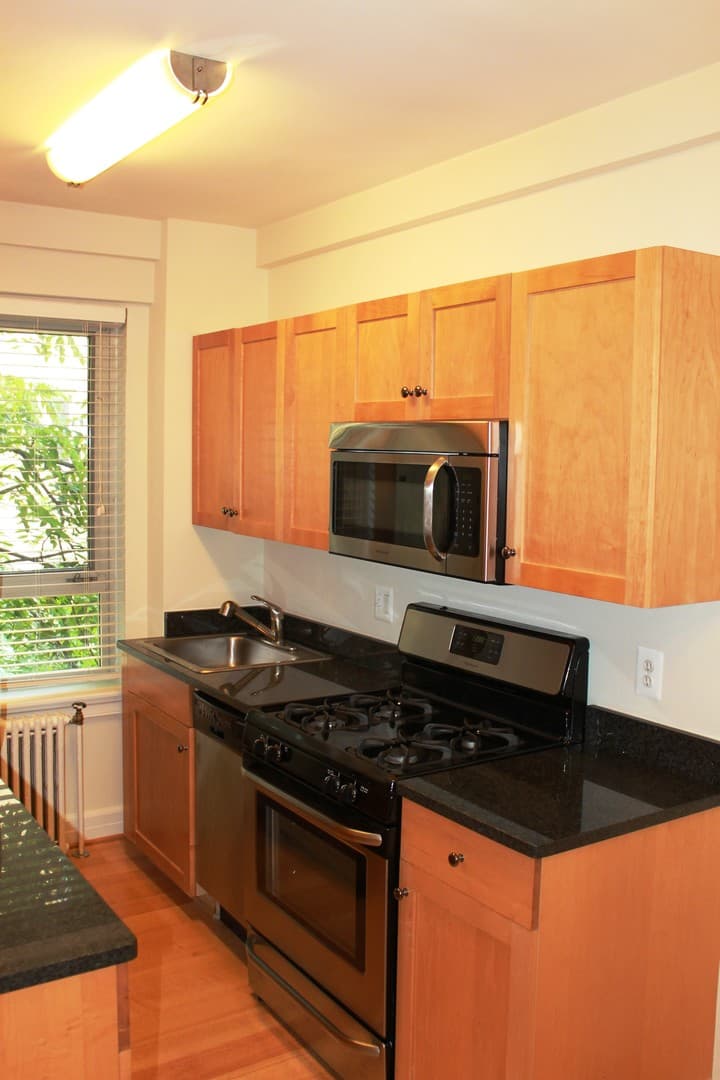 Washington Apartment: 2745 29th Street, NW
