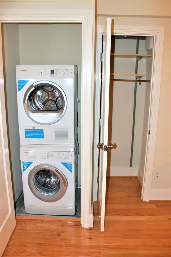 Washington Apartment: 2000 Connecticut Avenue, NW