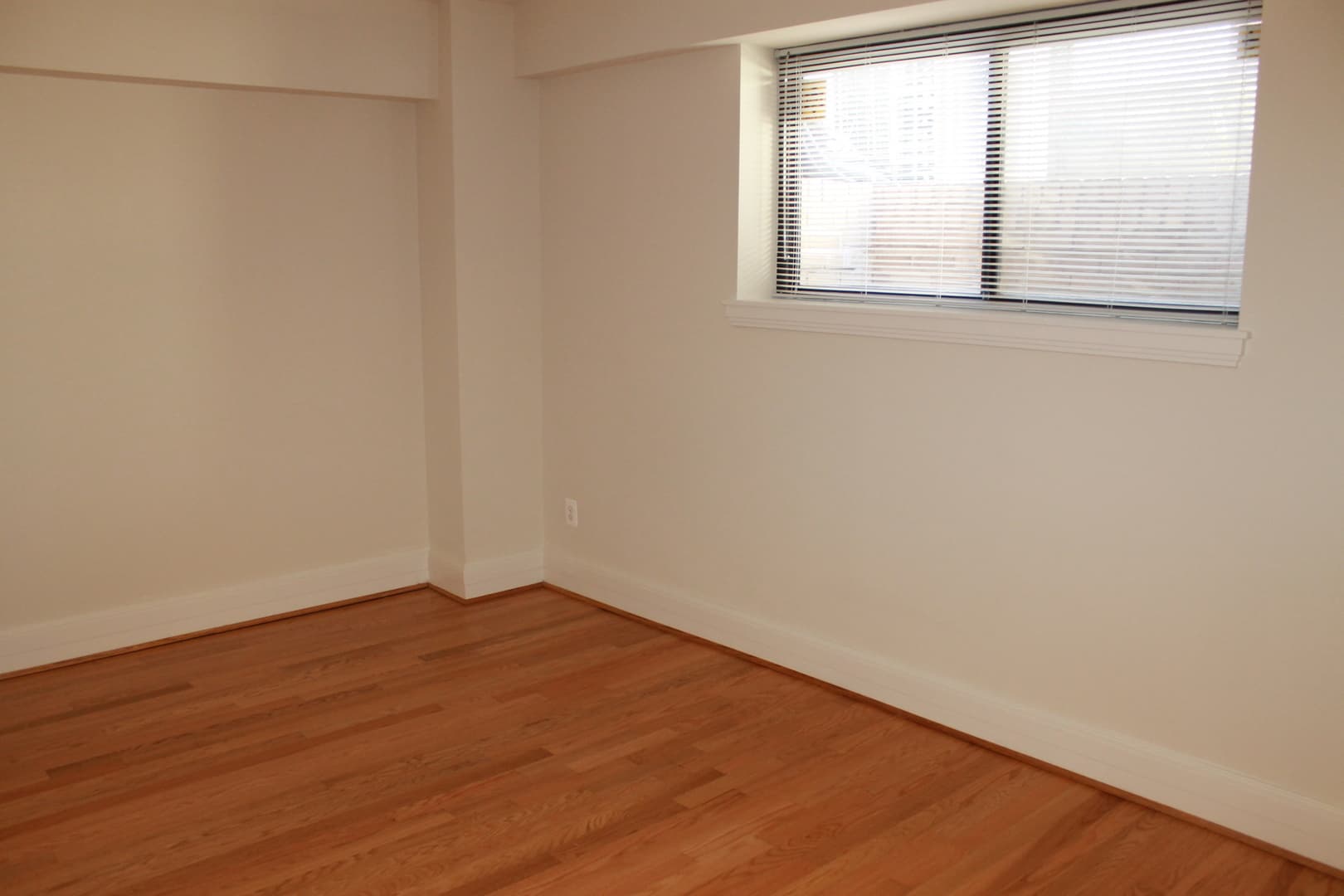 Washington Apartment: 2000 Connecticut Avenue, NW