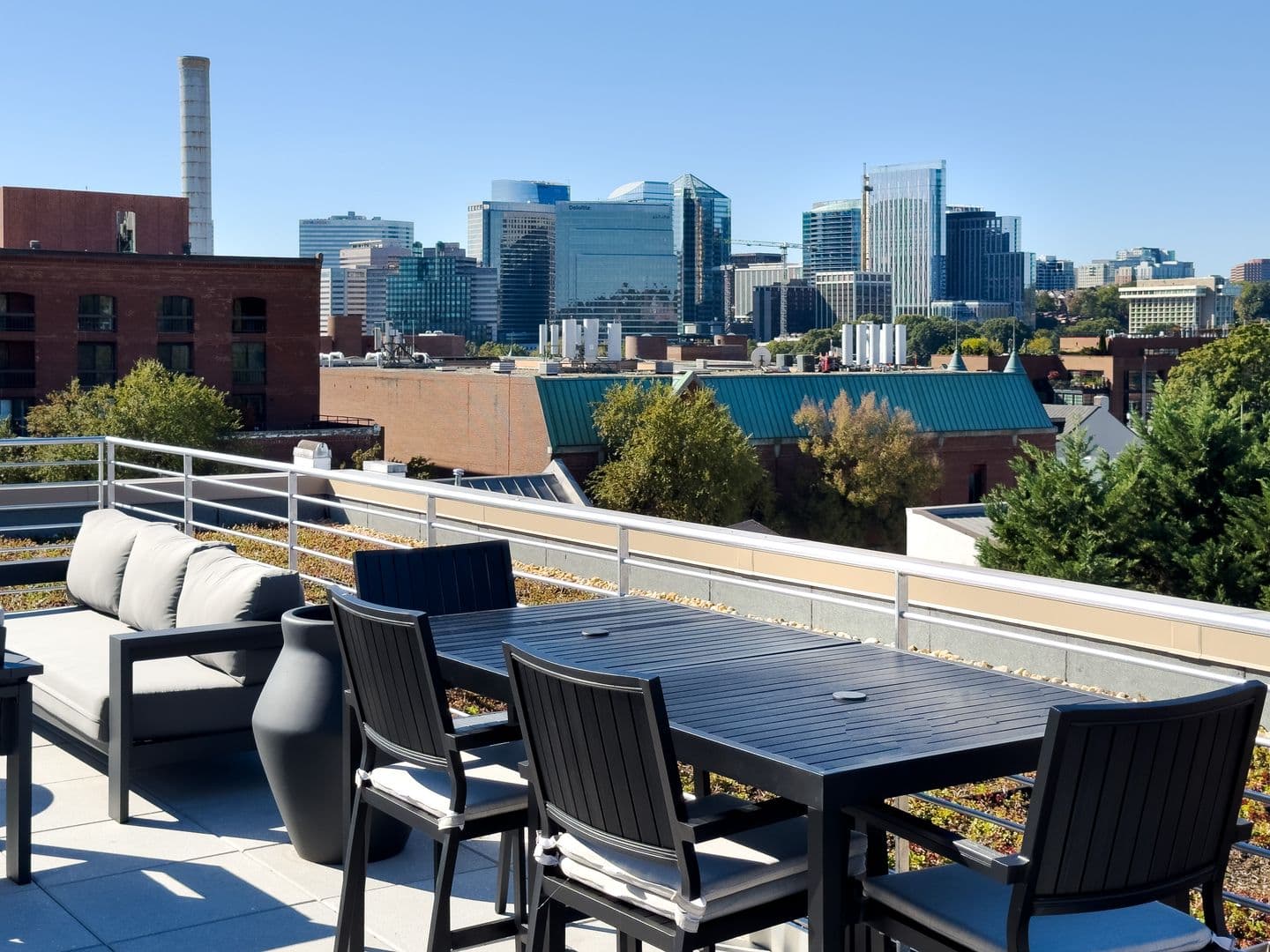 Washington Apartment: 3220 Prospect Street, NW