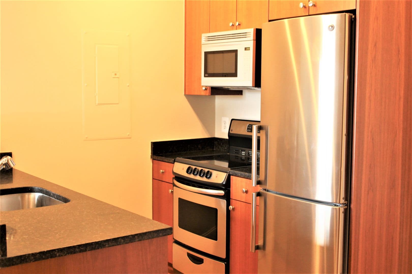 Washington Apartment: 2110 19th Street, NW