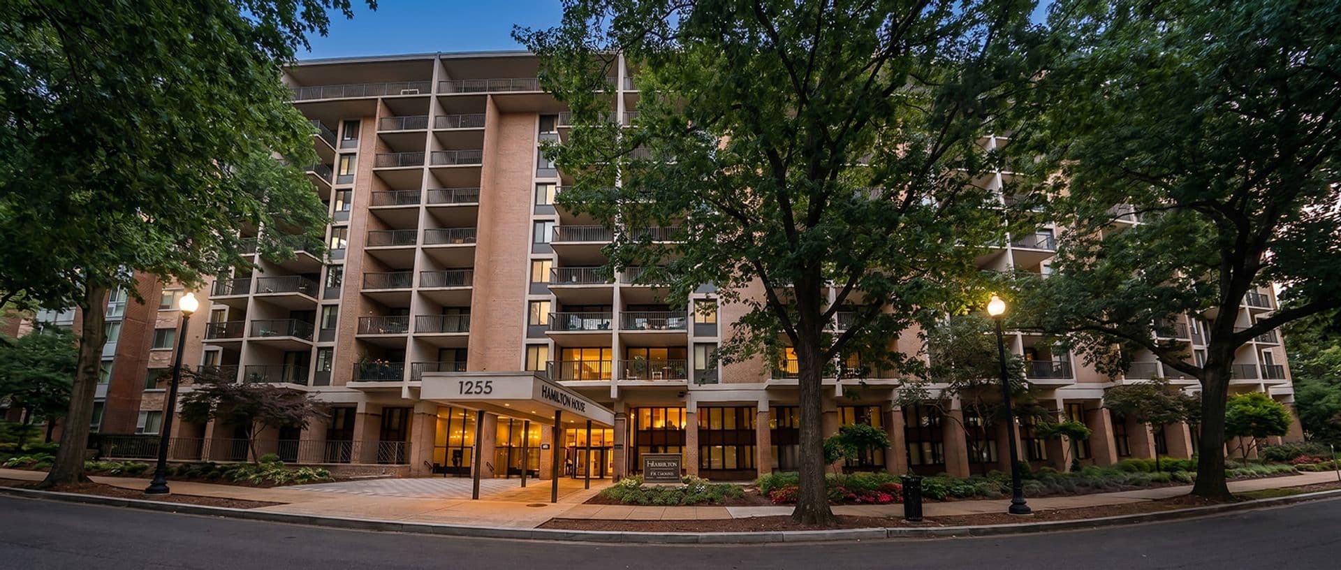 Washington Apartment: 1255 New Hampshire Avenue