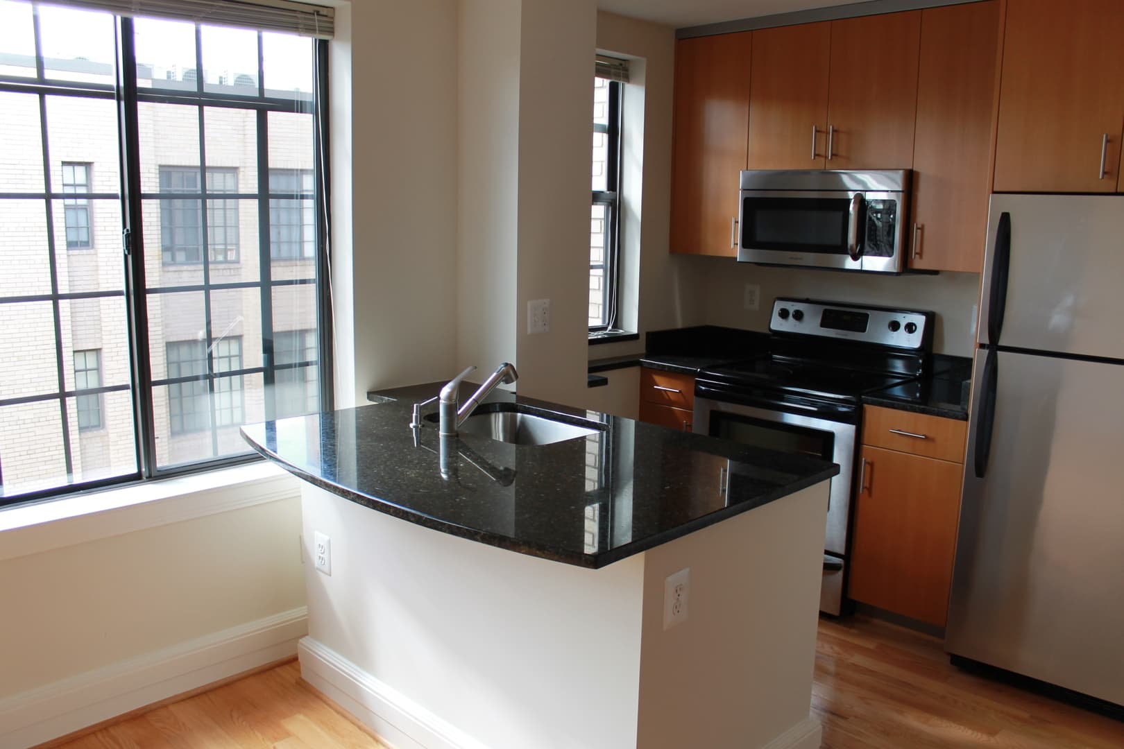Washington Apartment: 2000 Connecticut Avenue, NW