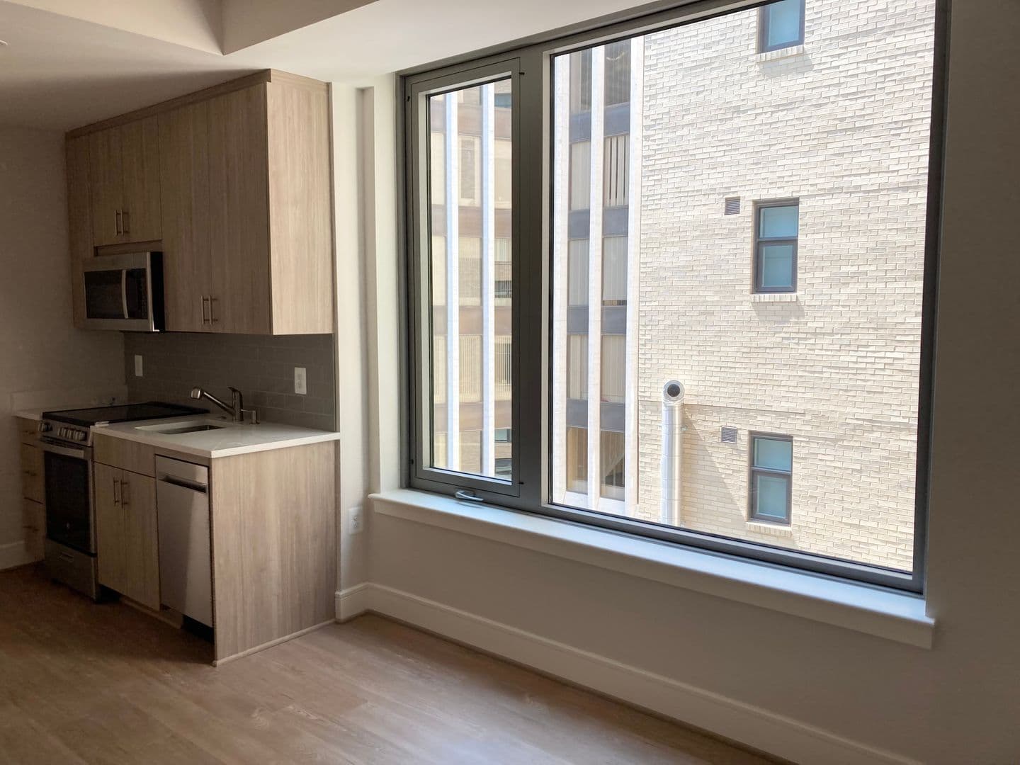 WASHINGTON Apartment: 1650 O STREET, NW