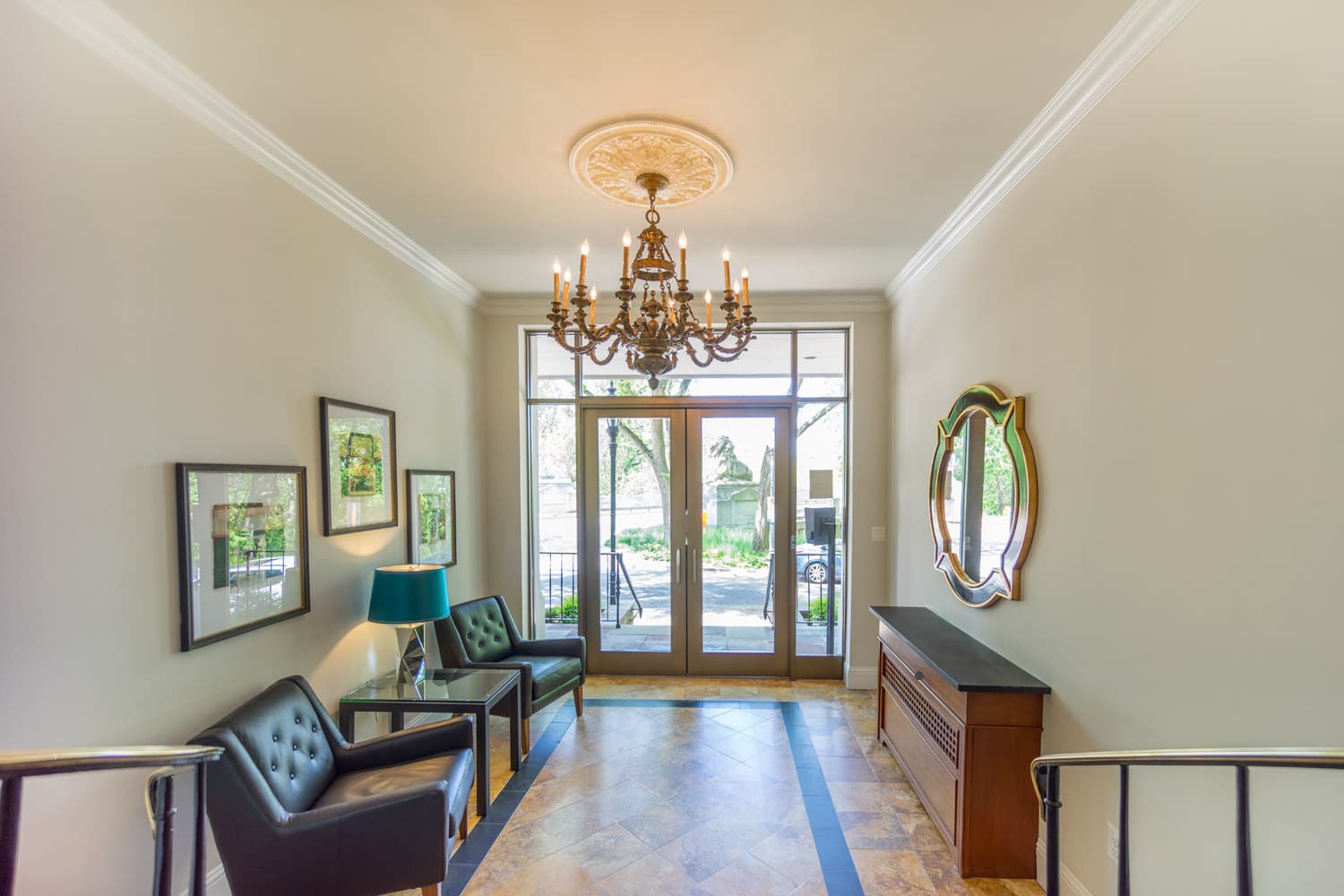 Washington Apartment: 2070 Belmont Rd, NW
