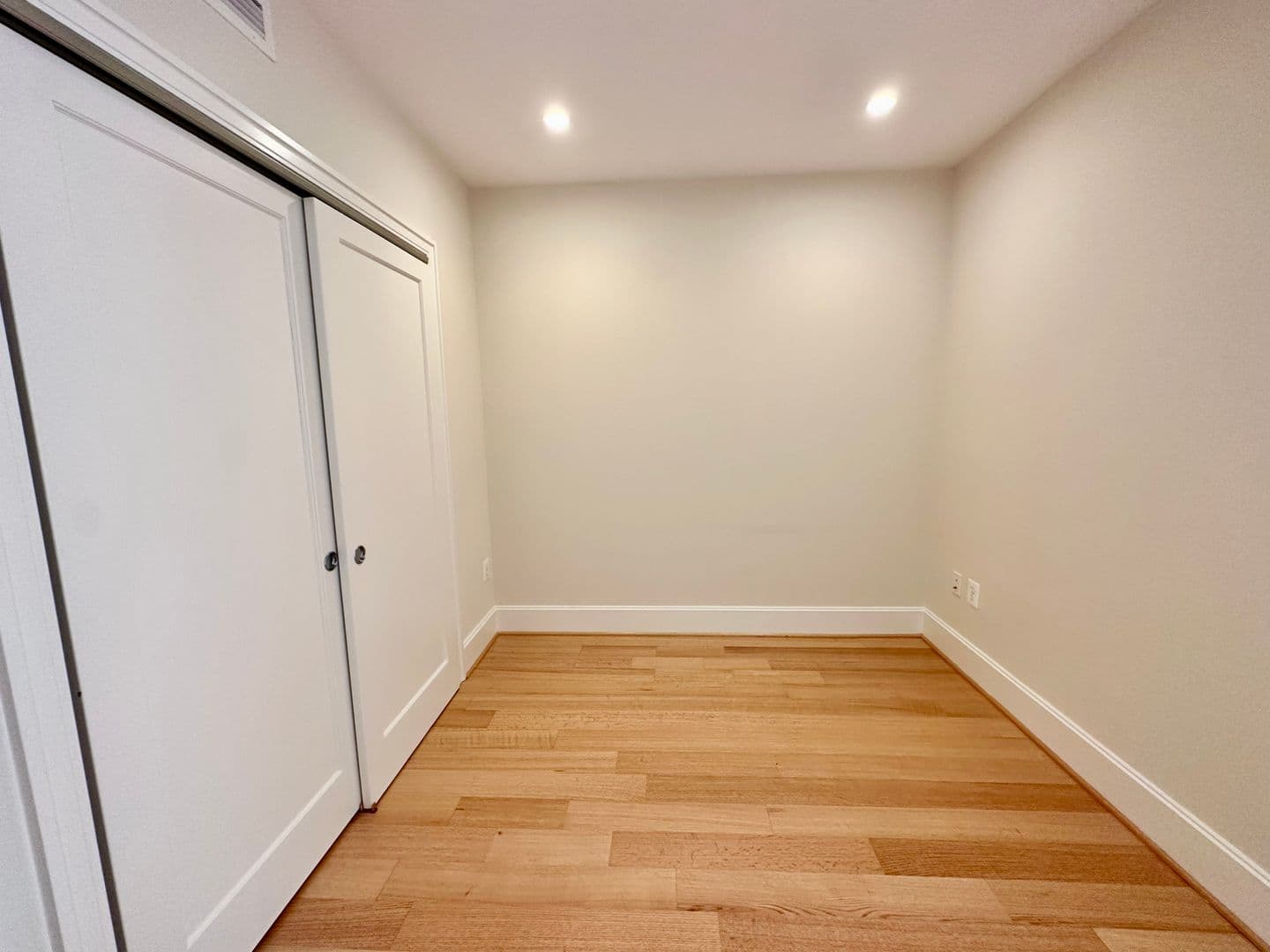 Washington Apartment: 1919 14th Street, NW