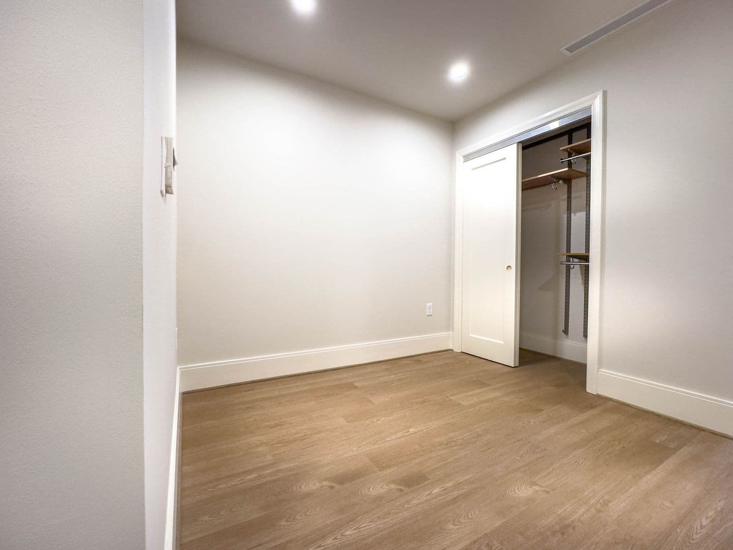 Washington Apartment: 3220 Prospect Street, NW