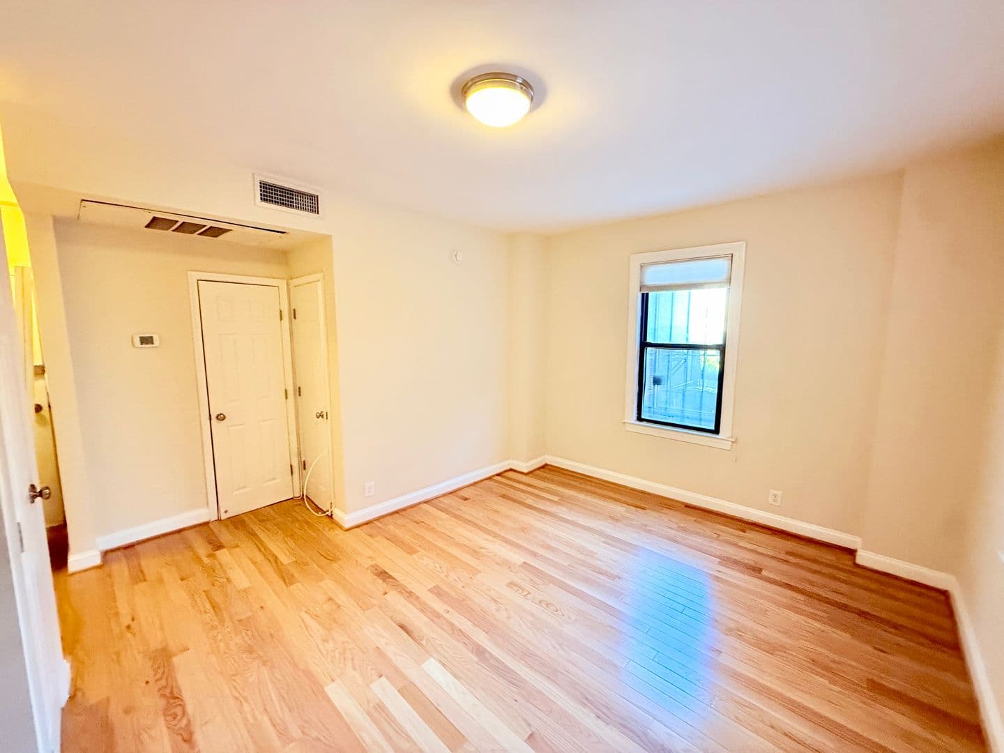 Washington Apartment: 1825-1833 New Hampshire Avenue, NW