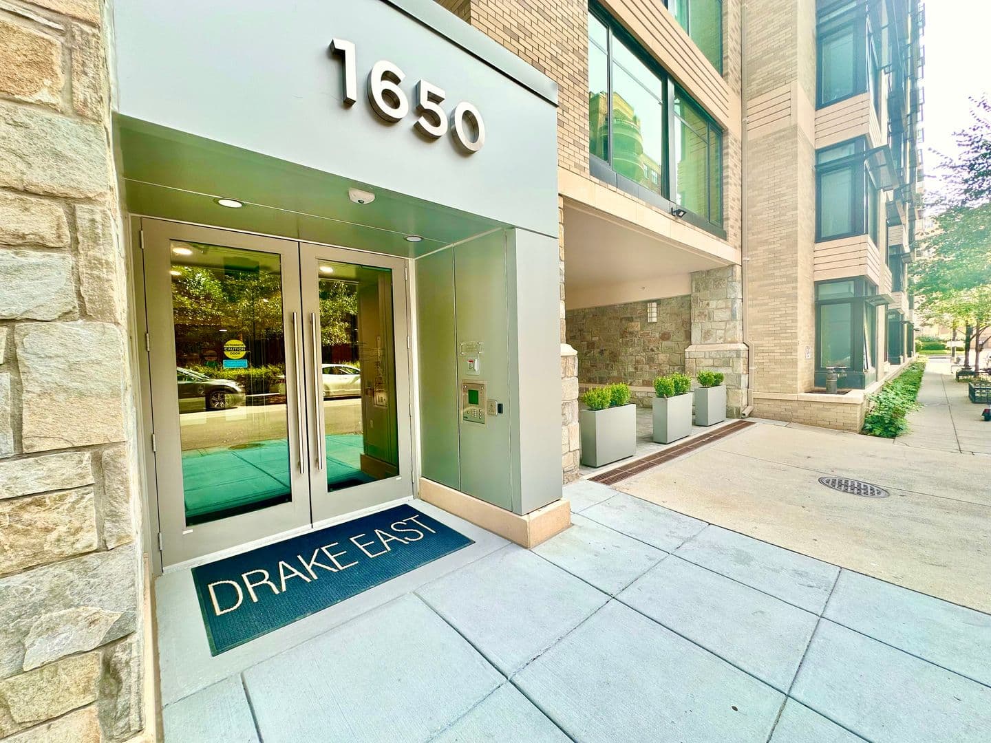 WASHINGTON Apartment: 1650 O STREET, NW