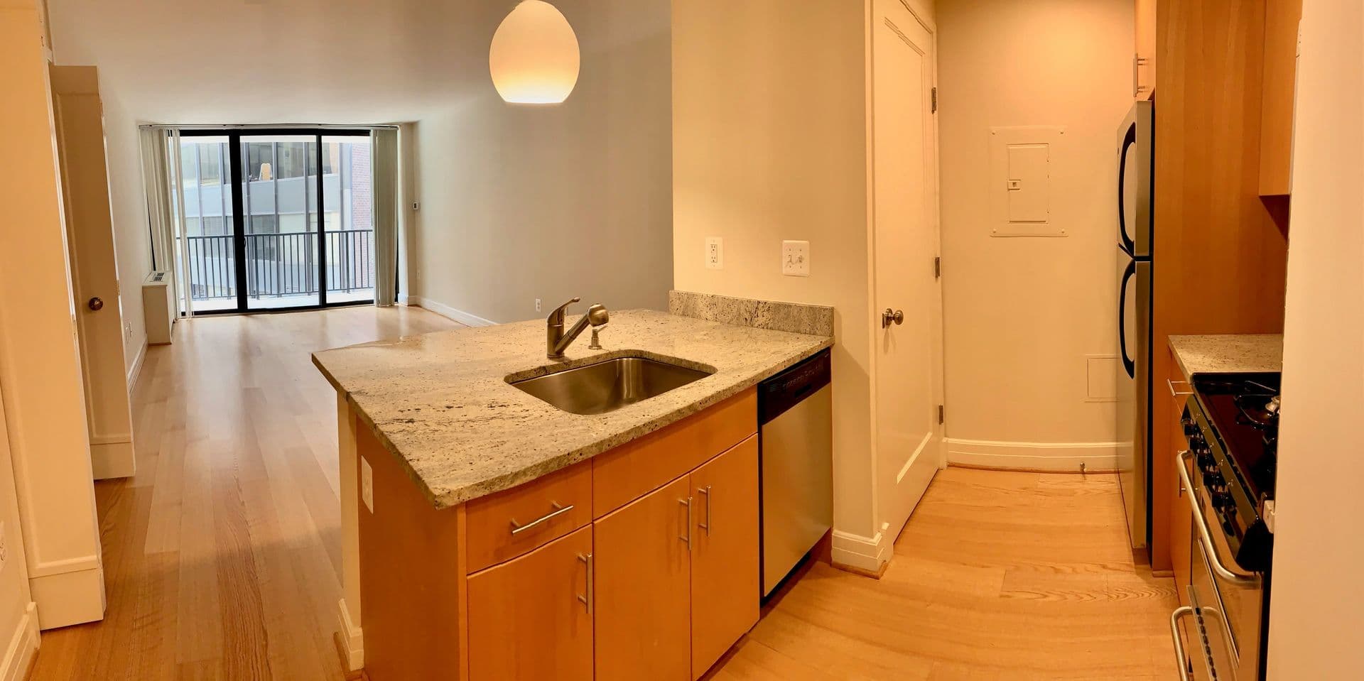 Washington Apartment: 1255 New Hampshire Avenue