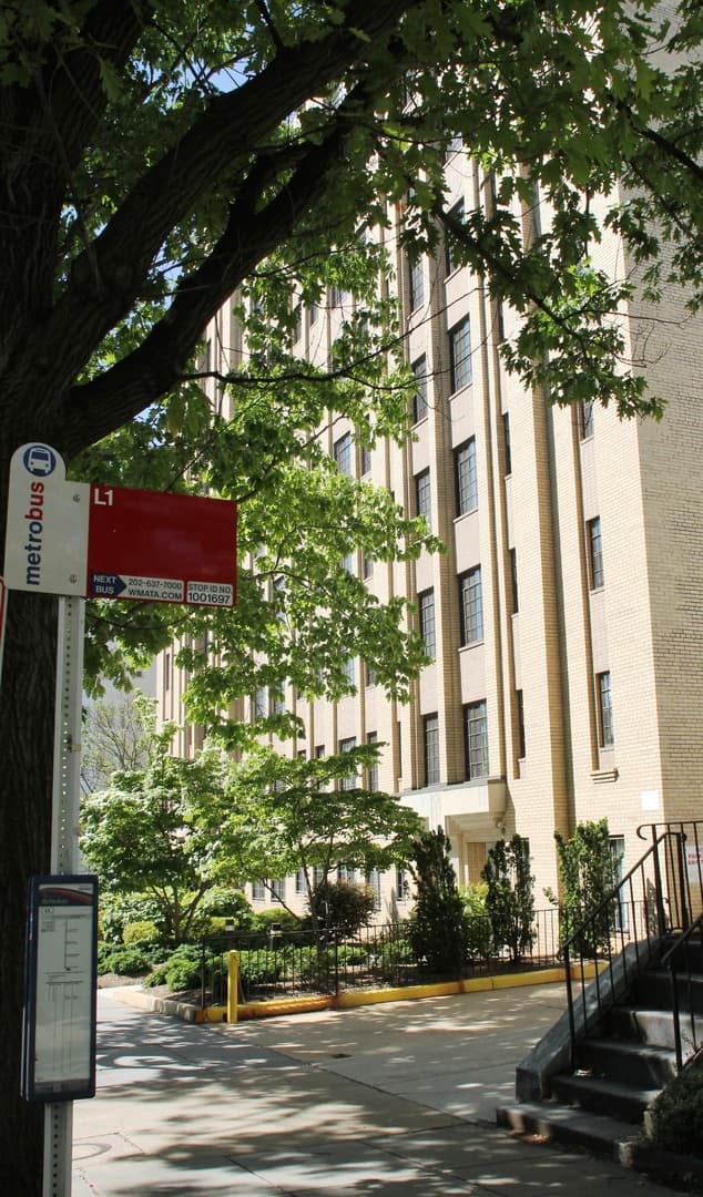 Washington Apartment: 2000 Connecticut Avenue, NW