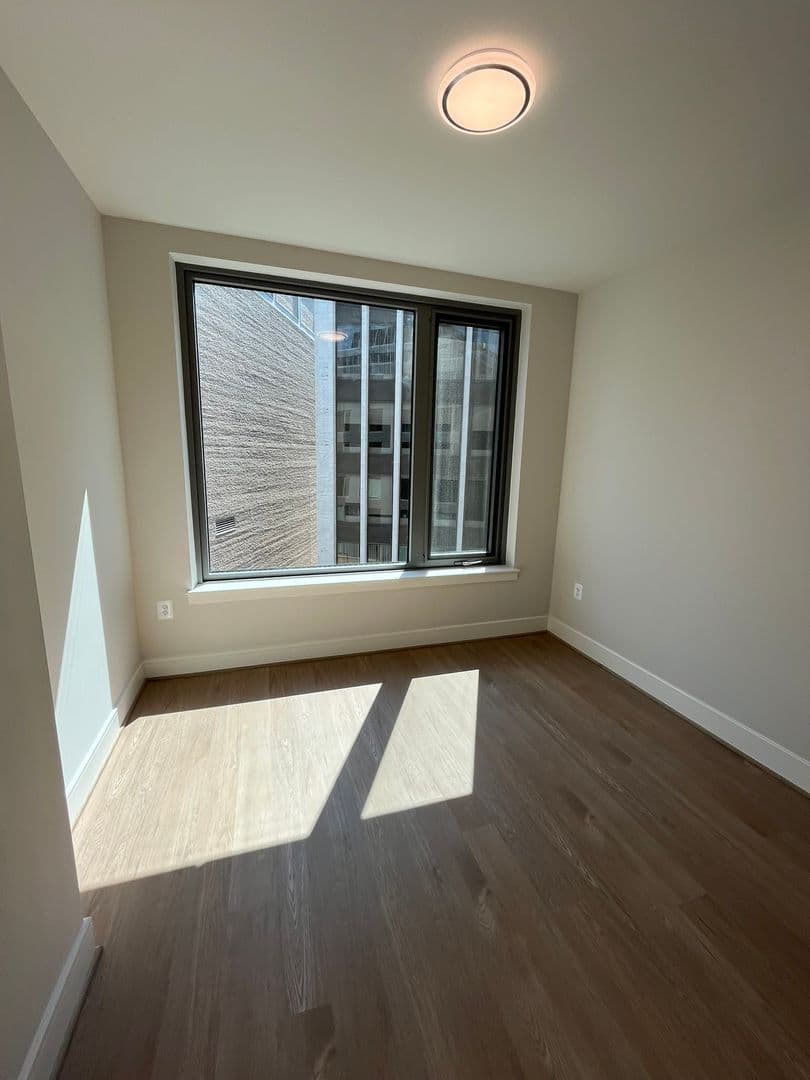 WASHINGTON Apartment: 1650 O STREET, NW