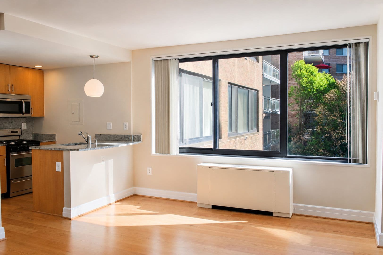 Washington Apartment: 1255 New Hampshire Avenue