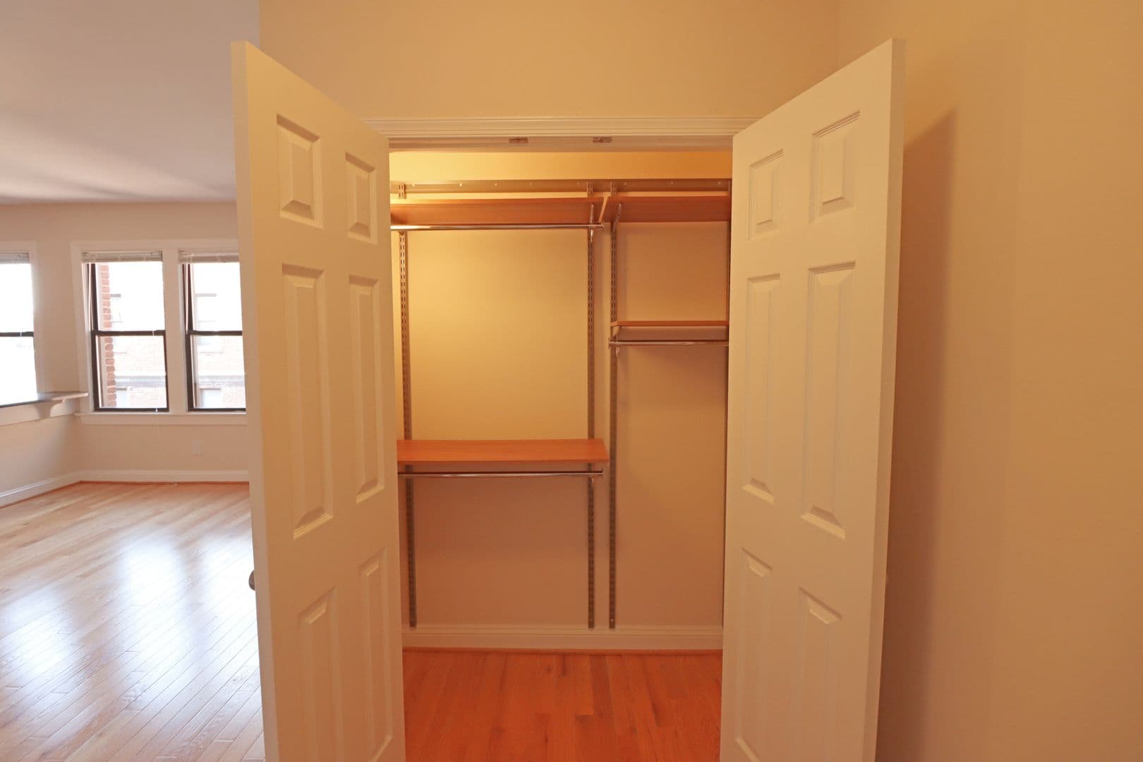Washington Apartment: 1825-1833 New Hampshire Avenue, NW