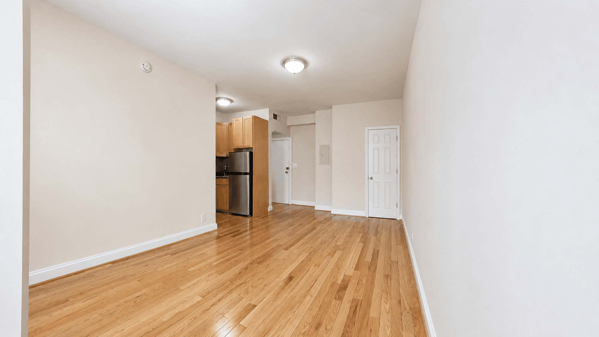 Washington Apartment: 1825-1833 New Hampshire Avenue, NW