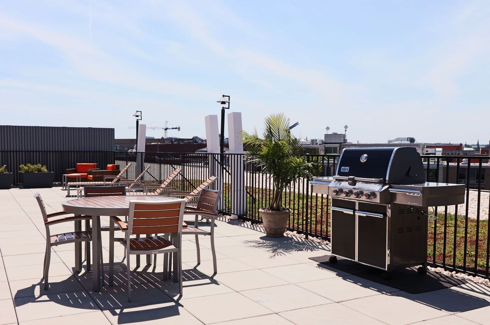 Washington Apartment: 1255 New Hampshire Avenue